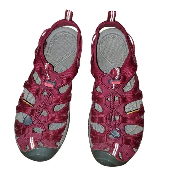 Keen Women Sz 8 Whisper Strap Sandals Waterproof Beet Red Trail Hiking - Picture 1 of 8